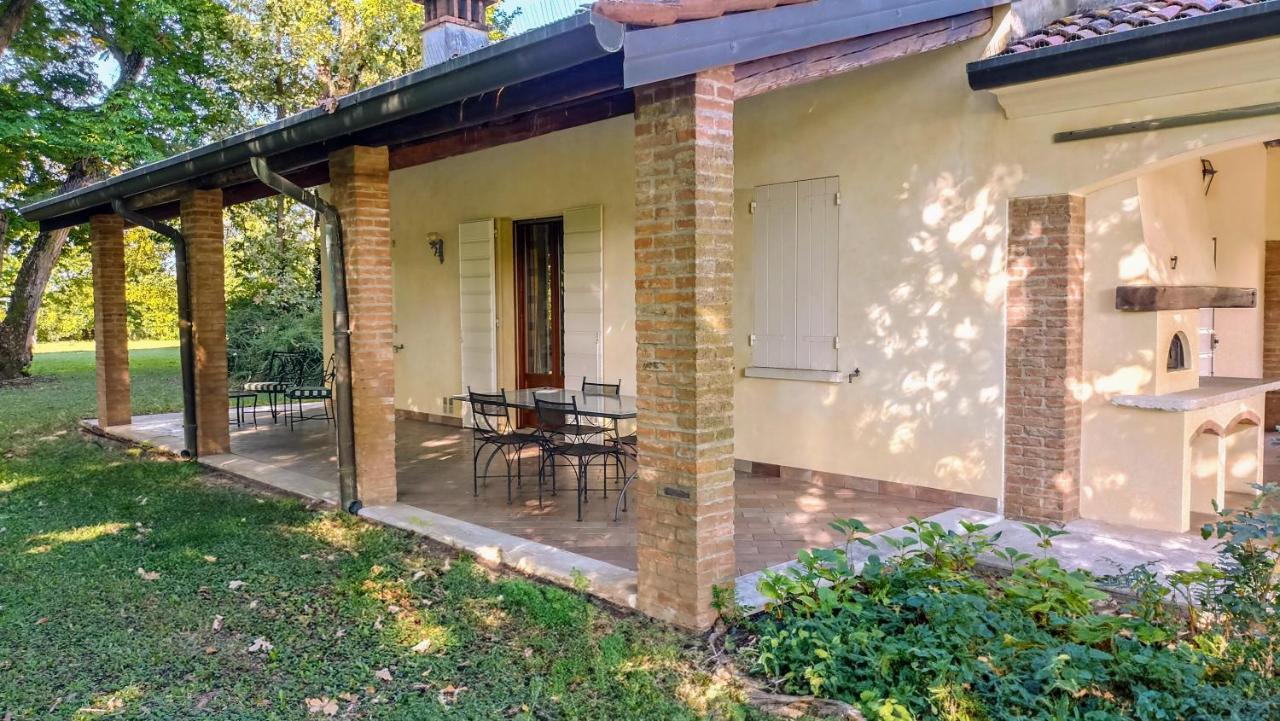 La Casetta Nel Bosco Mantova Bagian luar foto