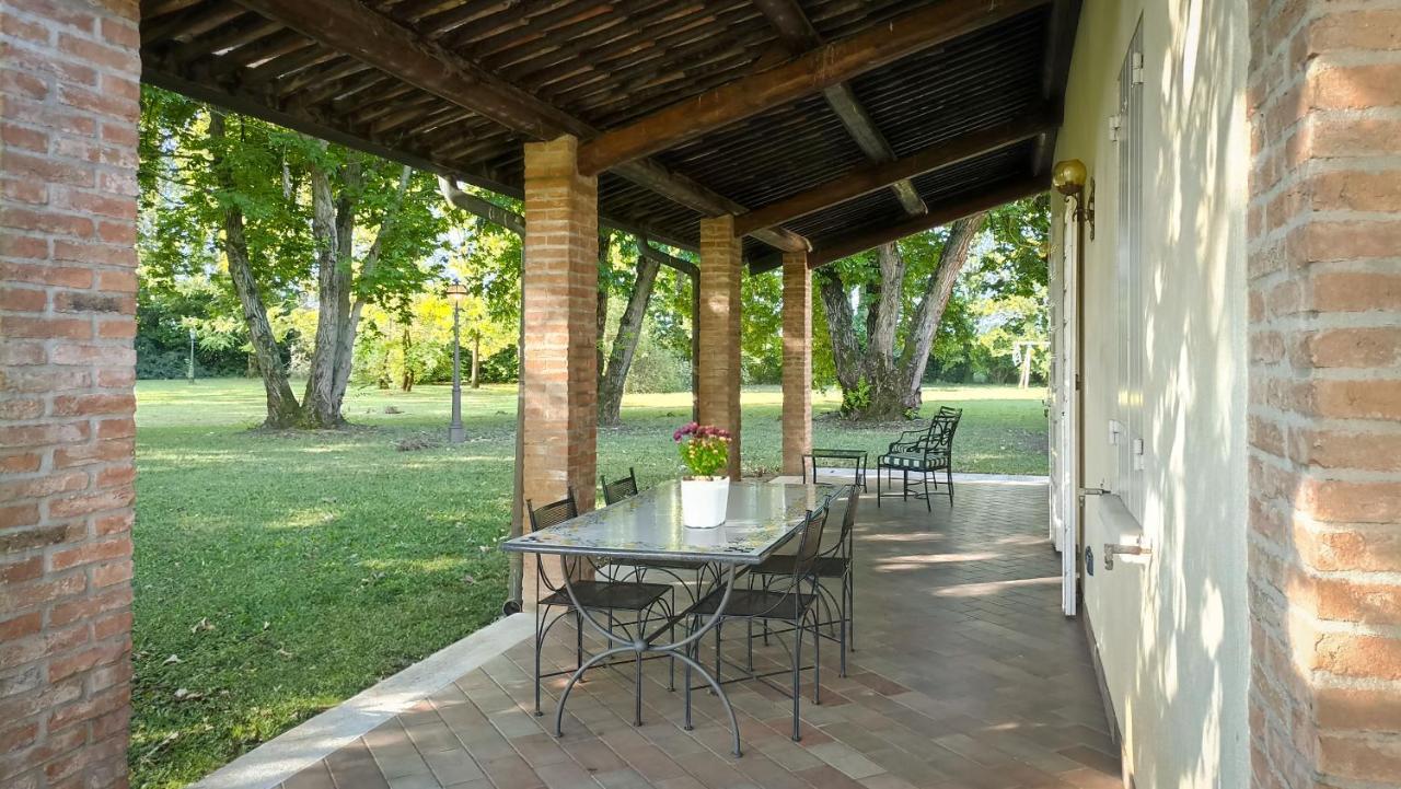 La Casetta Nel Bosco Mantova Bagian luar foto